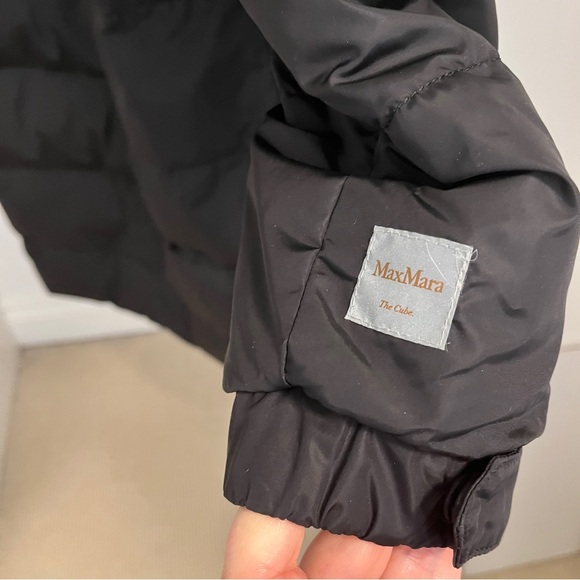Max Mara The Cube Reversible Down Coat - Picture 10 of 11